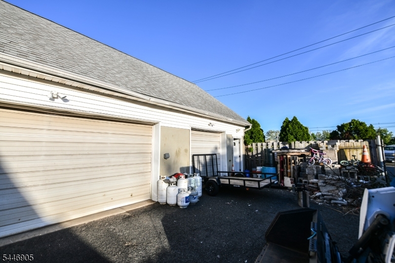459 2nd Ave Property Photo 16