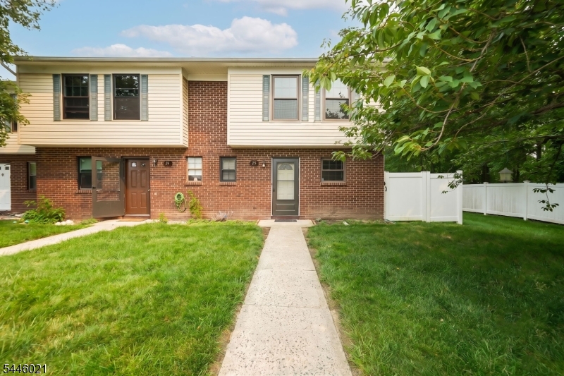 25 Driscoll Ct 1