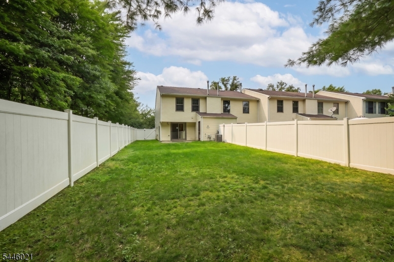 25 Driscoll Ct 1 Property Photo 19