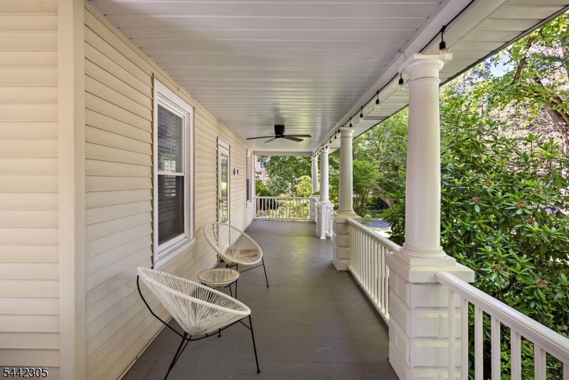 42 Forest Rd Property Photo 2
