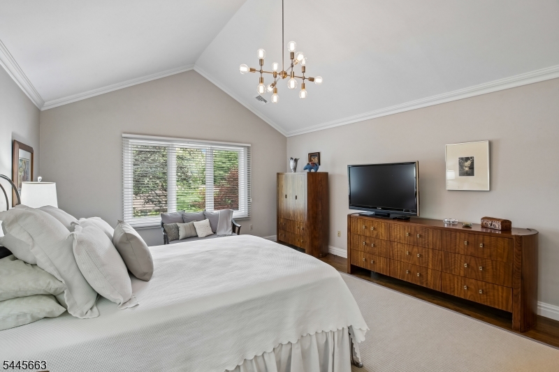 11 Maywood Ct Property Photo 20