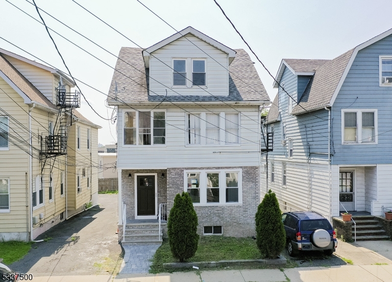 41 Grove St 1 Property Photo 1