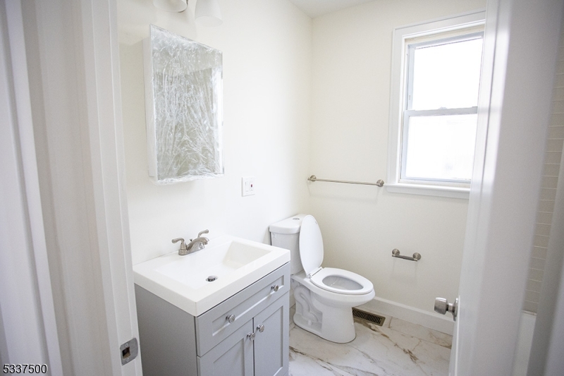 41 Grove St 1 Property Photo 6