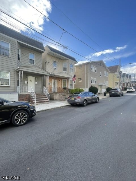 98 Devon Terrace Property Photo 2