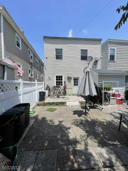 98 Devon Terrace Property Photo 13