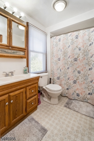 62 Lewis St Property Photo 14