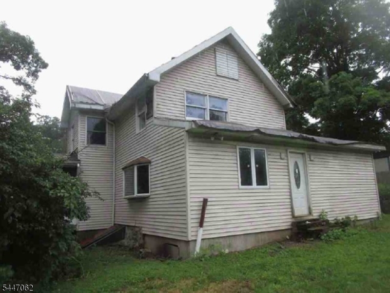 4040971 Property Photo 2