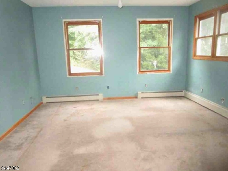 4040971 Property Photo 6