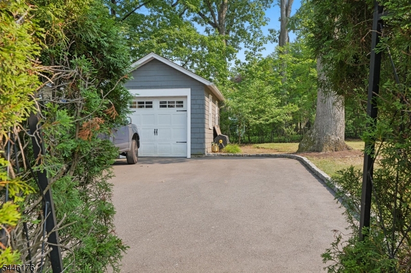 26 Mountain Ave Property Photo 38