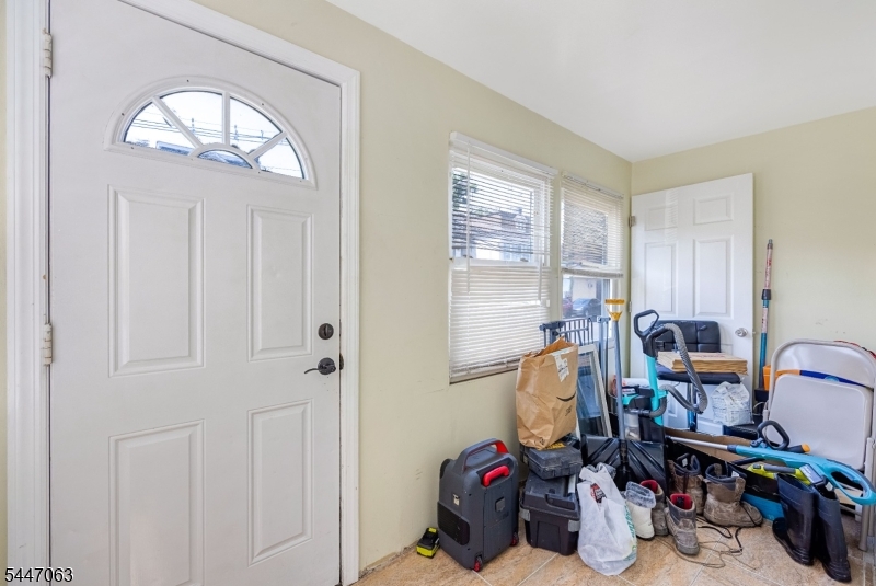 1083 Magnolia Ave Property Photo 31