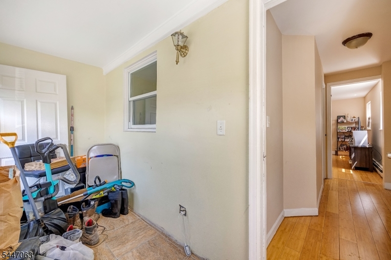 1083 Magnolia Ave Property Photo 32