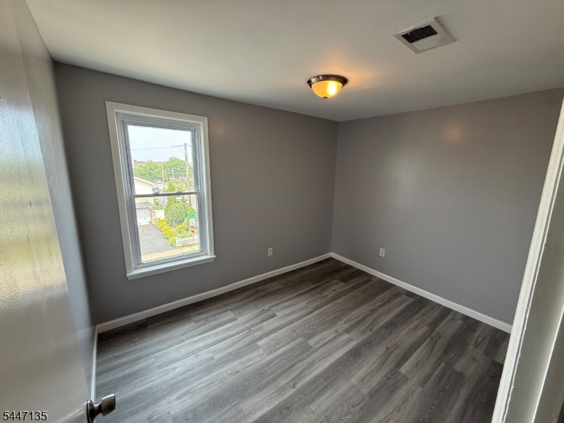 244 1st St Property Photo 3