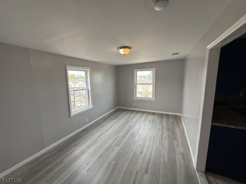244 1st St Property Photo 4