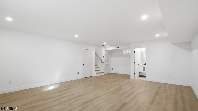 4 Hilltop Way Property Photo 27