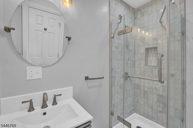 1 Lenox Place A Property Photo 14