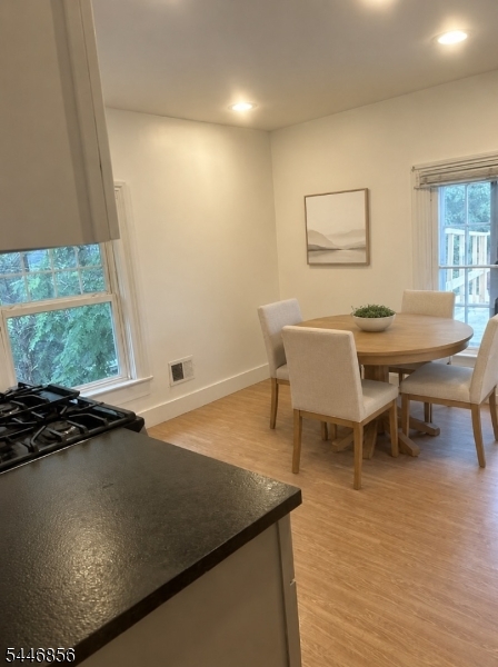 26 Franklin Pl 3 Property Photo 5