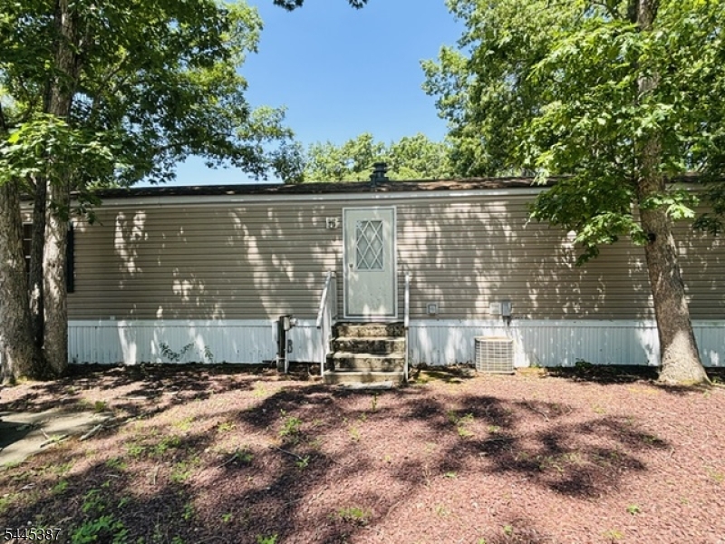 35 Roberts Road Property Photo 3