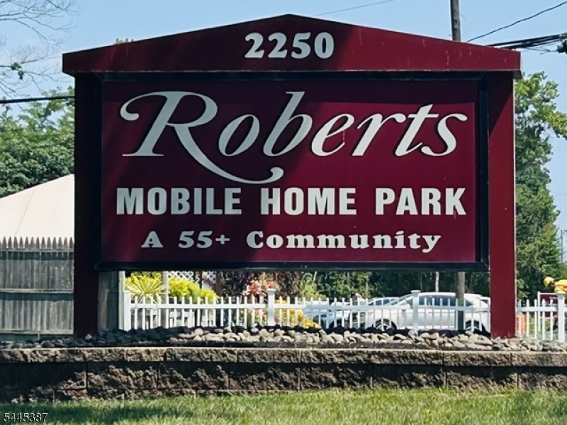 35 Roberts Road Property Photo 17
