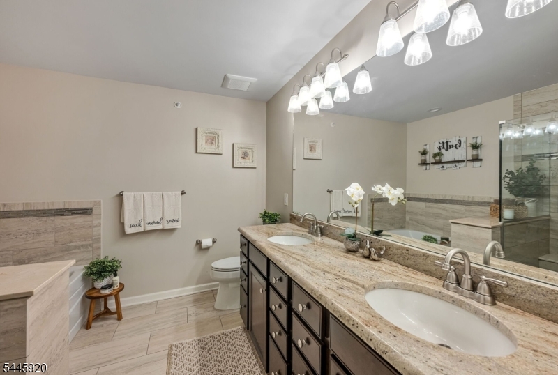 20 Masterson Ct Property Photo 16