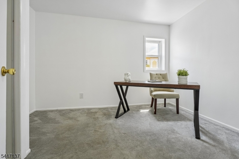 14 Mellon Ave Property Photo 11