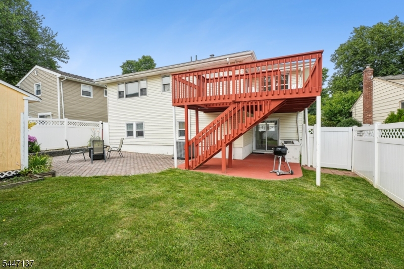 14 Mellon Ave Property Photo 13
