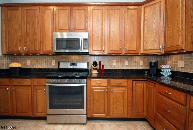 4 Quarry Dr B3 Property Photo 7