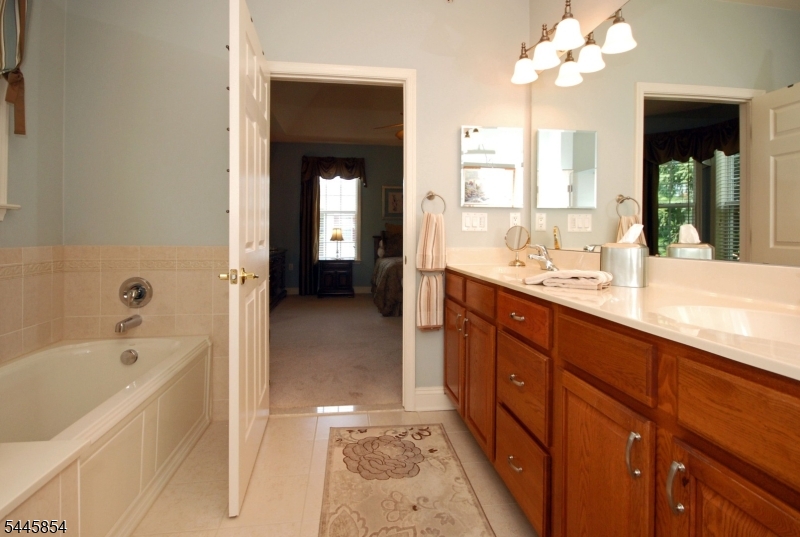 4 Quarry Dr B3 Property Photo 14