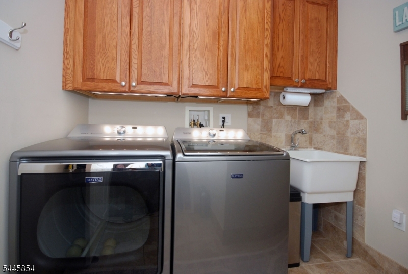 4 Quarry Dr B3 Property Photo 17