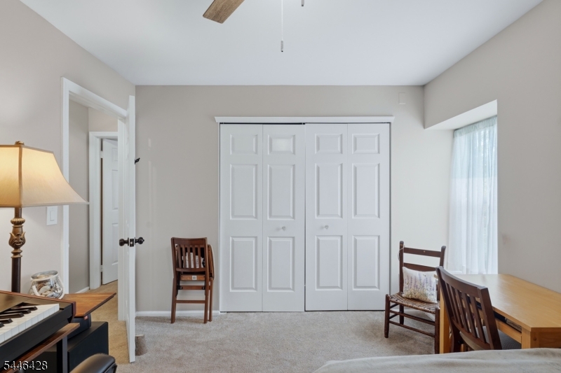 220 Learnington Way Property Photo 30