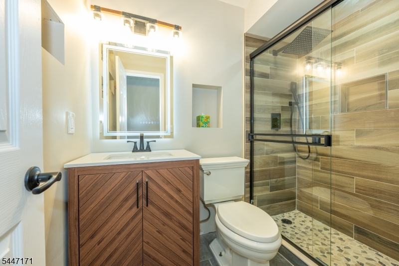 7 Sugar Loaf Ct 2 Property Photo 1
