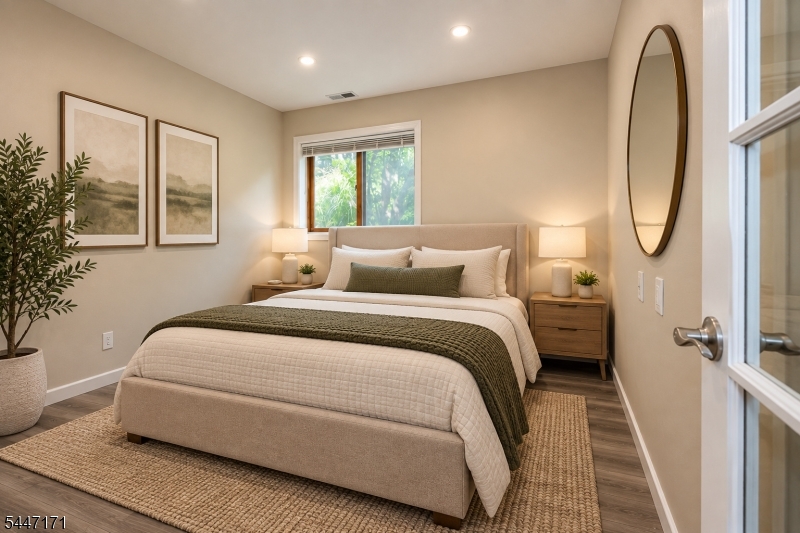 7 Sugar Loaf Ct 2 Property Photo 2