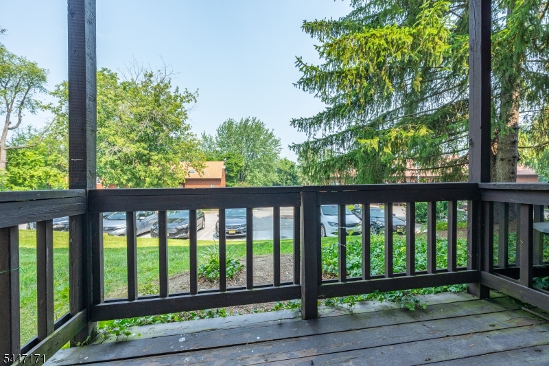 7 Sugar Loaf Ct 2 Property Photo 10