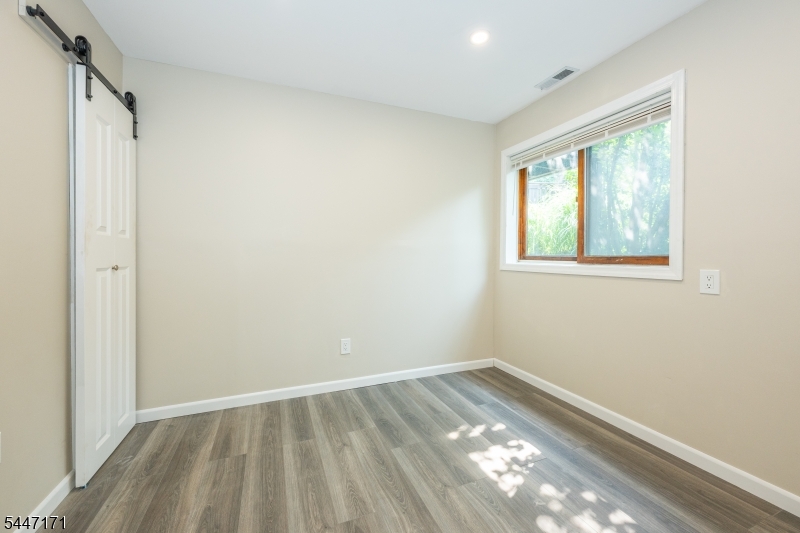 7 Sugar Loaf Ct 2 Property Photo 13