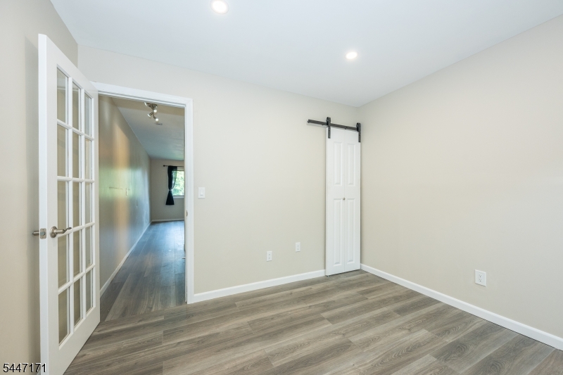 7 Sugar Loaf Ct 2 Property Photo 14