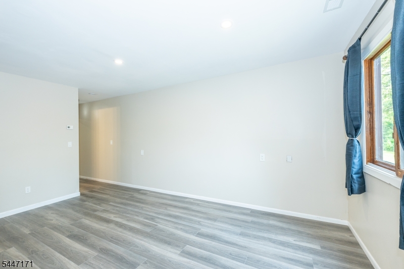 7 Sugar Loaf Ct 2 Property Photo 15