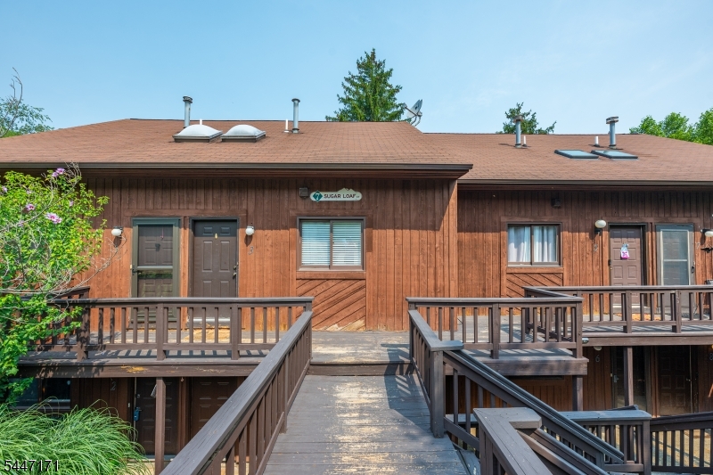 7 Sugar Loaf Ct 2 Property Photo 17