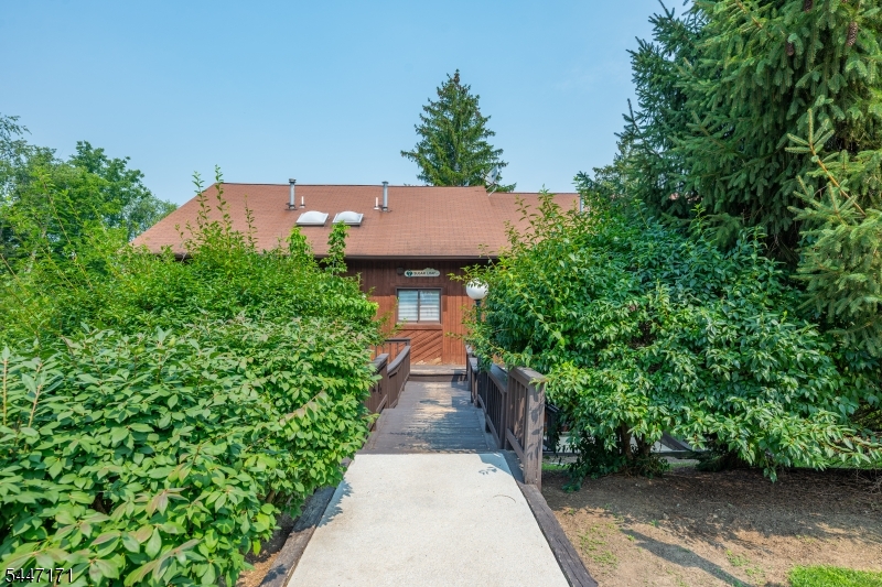7 Sugar Loaf Ct 2 Property Photo 22