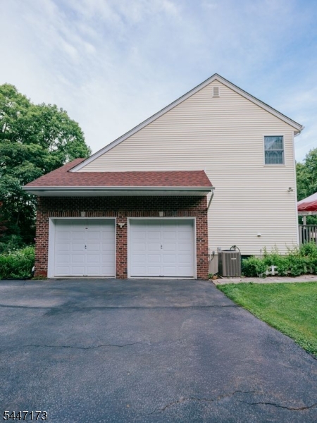 4 White Tail Ct Property Photo 31