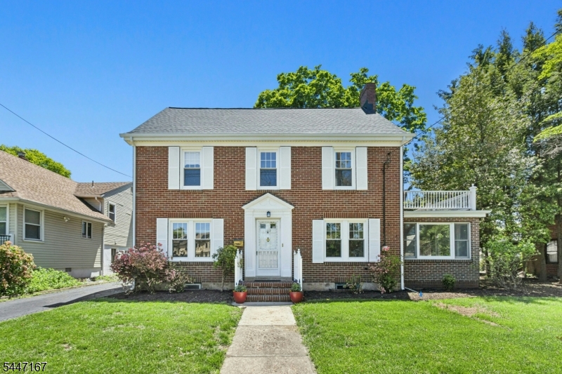 212 Central Ave