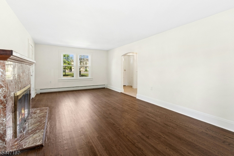 212 Central Ave Property Photo 9