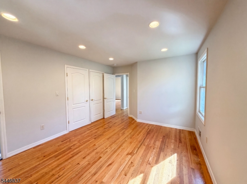 506 Lyons Rd Property Photo 10