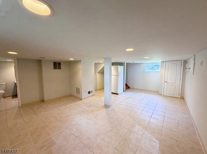506 Lyons Rd Property Photo 18