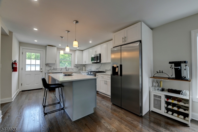 252 Us Highway 46 Property Photo 6