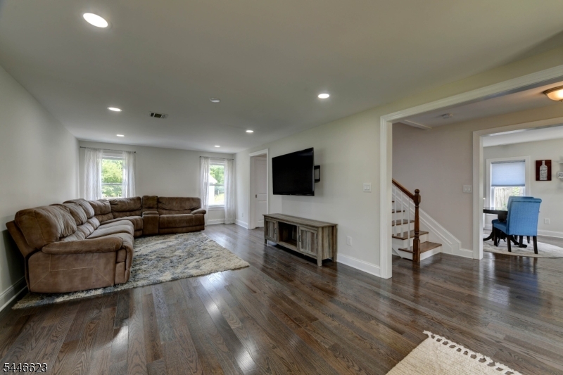 252 Us Highway 46 Property Photo 15