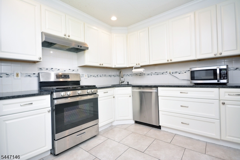 59 Oneill Ct Property Photo 4