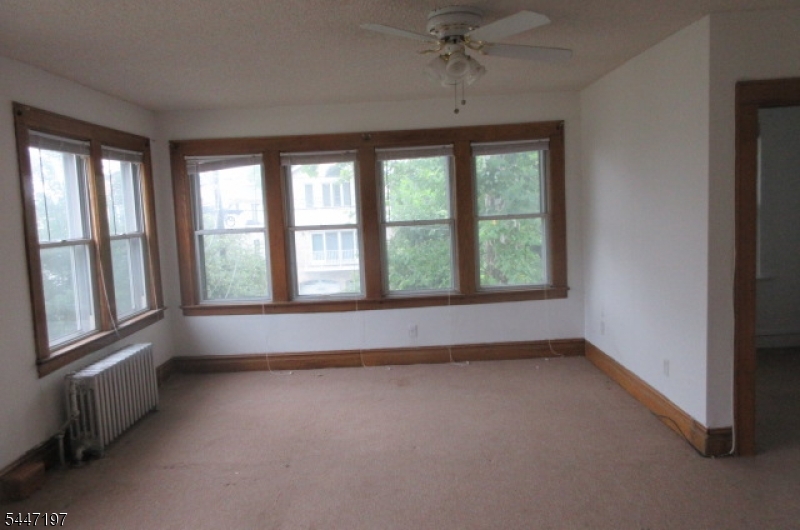 740 2nd Ave Property Photo 11