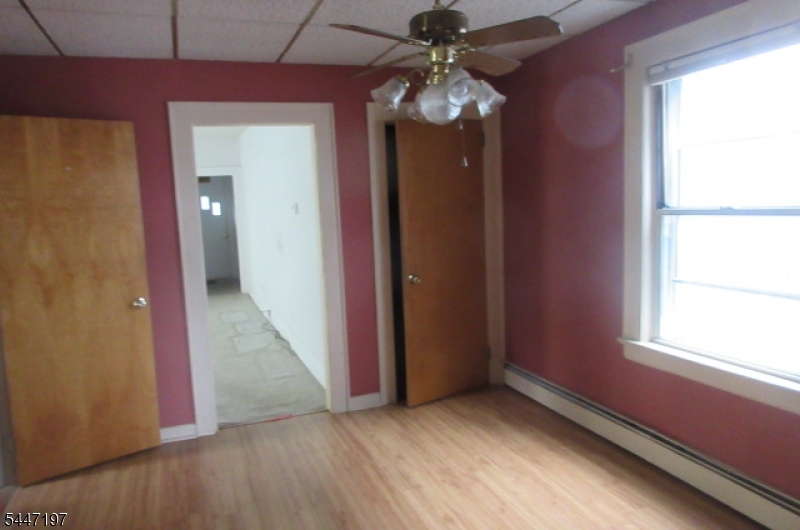 740 2nd Ave Property Photo 16