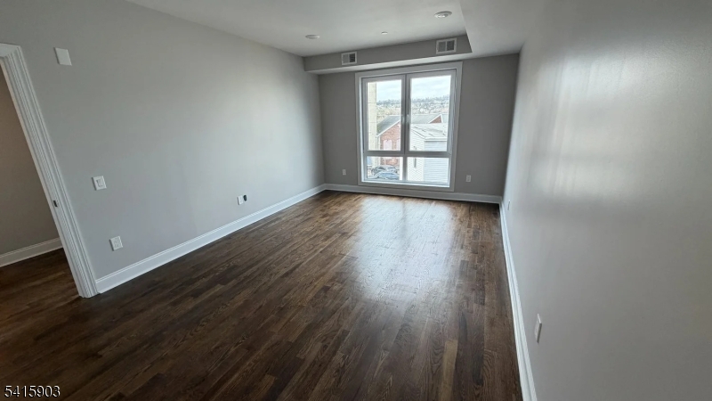 587 River St 508 Property Photo 6