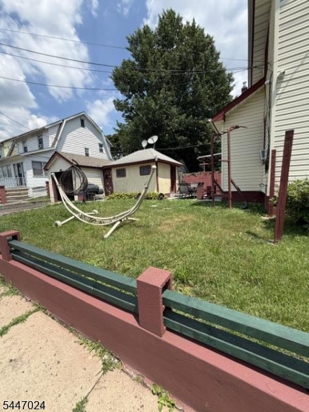 191 Hollywood Ave Property Photo 11