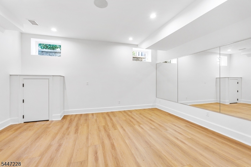 11 Florham Ave Property Photo 41